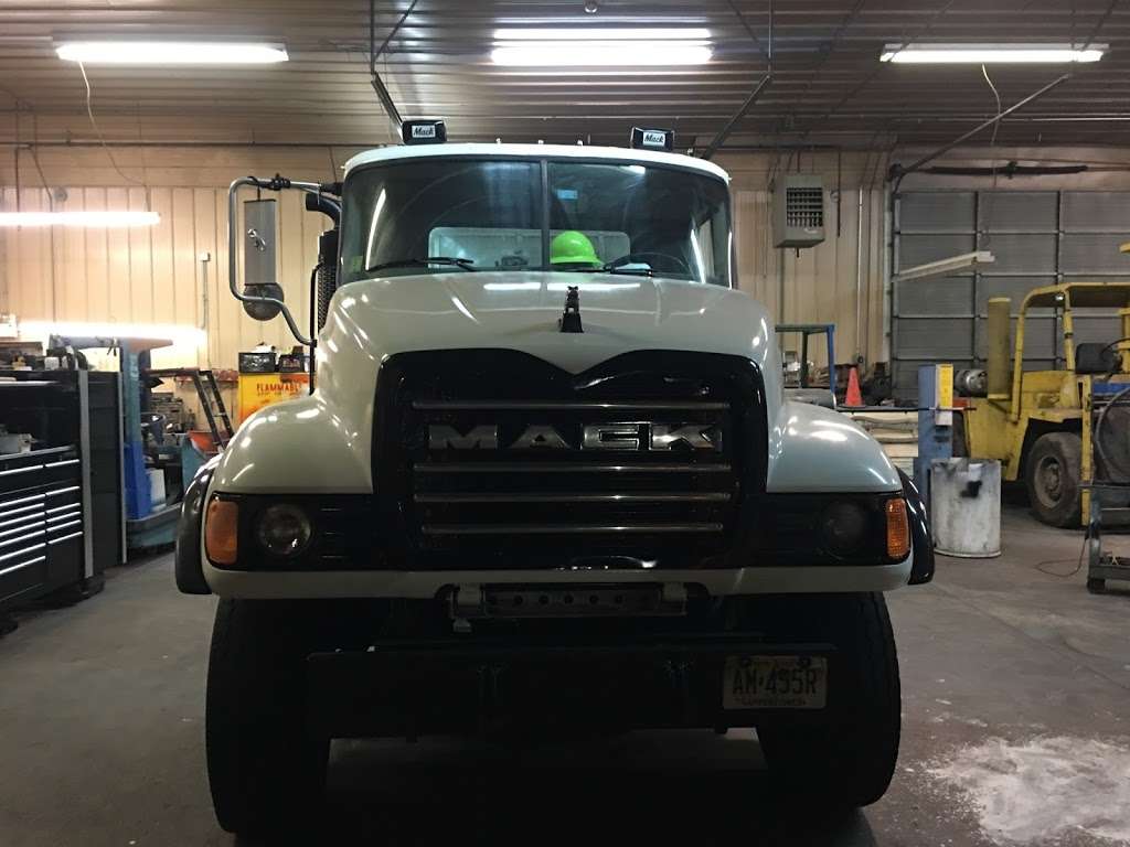 Red Lion Heavy Truck, Equipment and Auto Repair | 230 Red Lion Rd, Southampton Township, NJ 08088, USA | Phone: (609) 531-2700