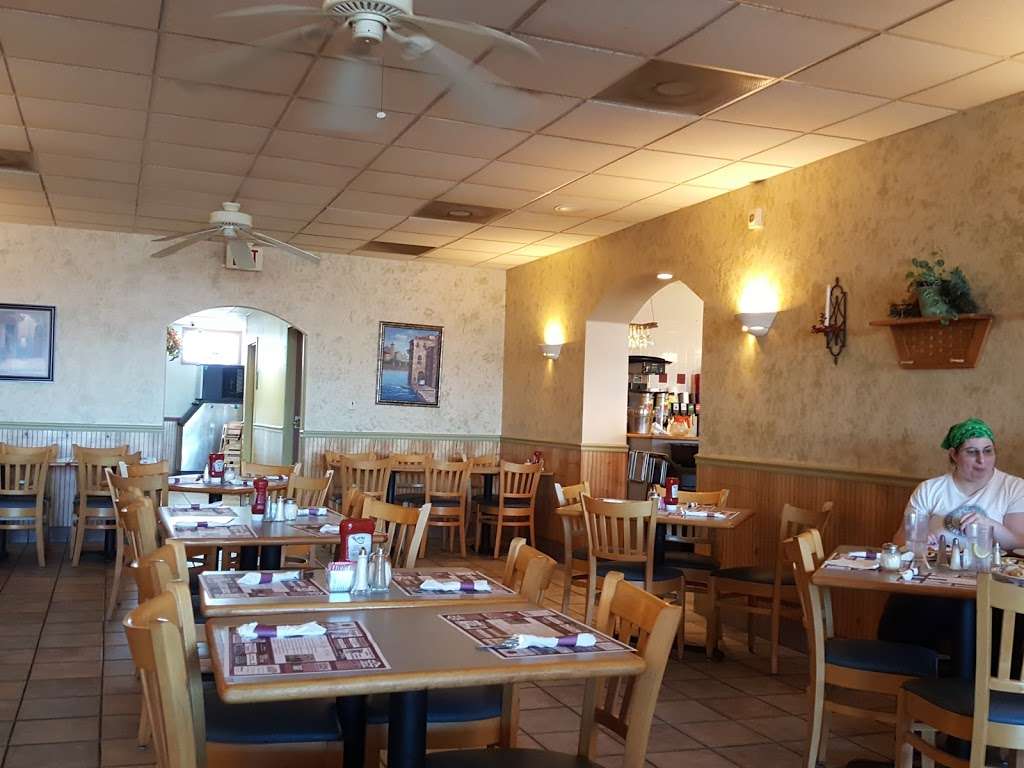 Graeme Park Pizza & Cafe | 801 County Line Rd, Horsham, PA 19044, USA | Phone: (215) 343-3465