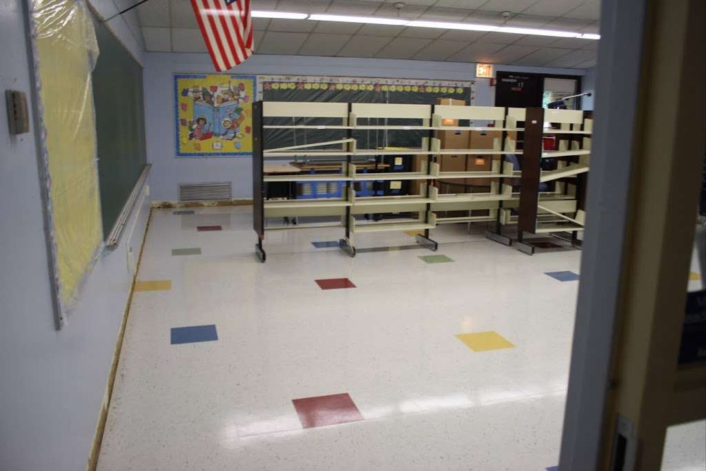 Elizabeth Ide Elementary School | 2000 Manning Rd, Darien, IL 60561 | Phone: (630) 783-5200