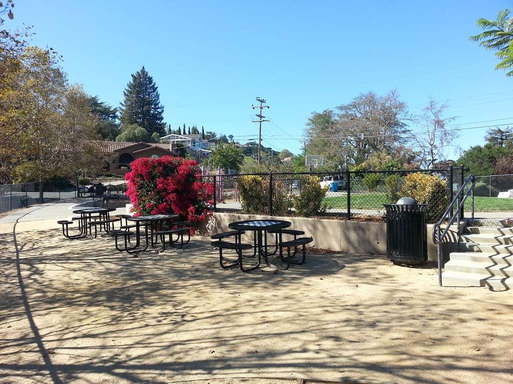 Hillcrest Circle Park | 280 Hillcrest Rd, San Carlos, CA 94070, USA