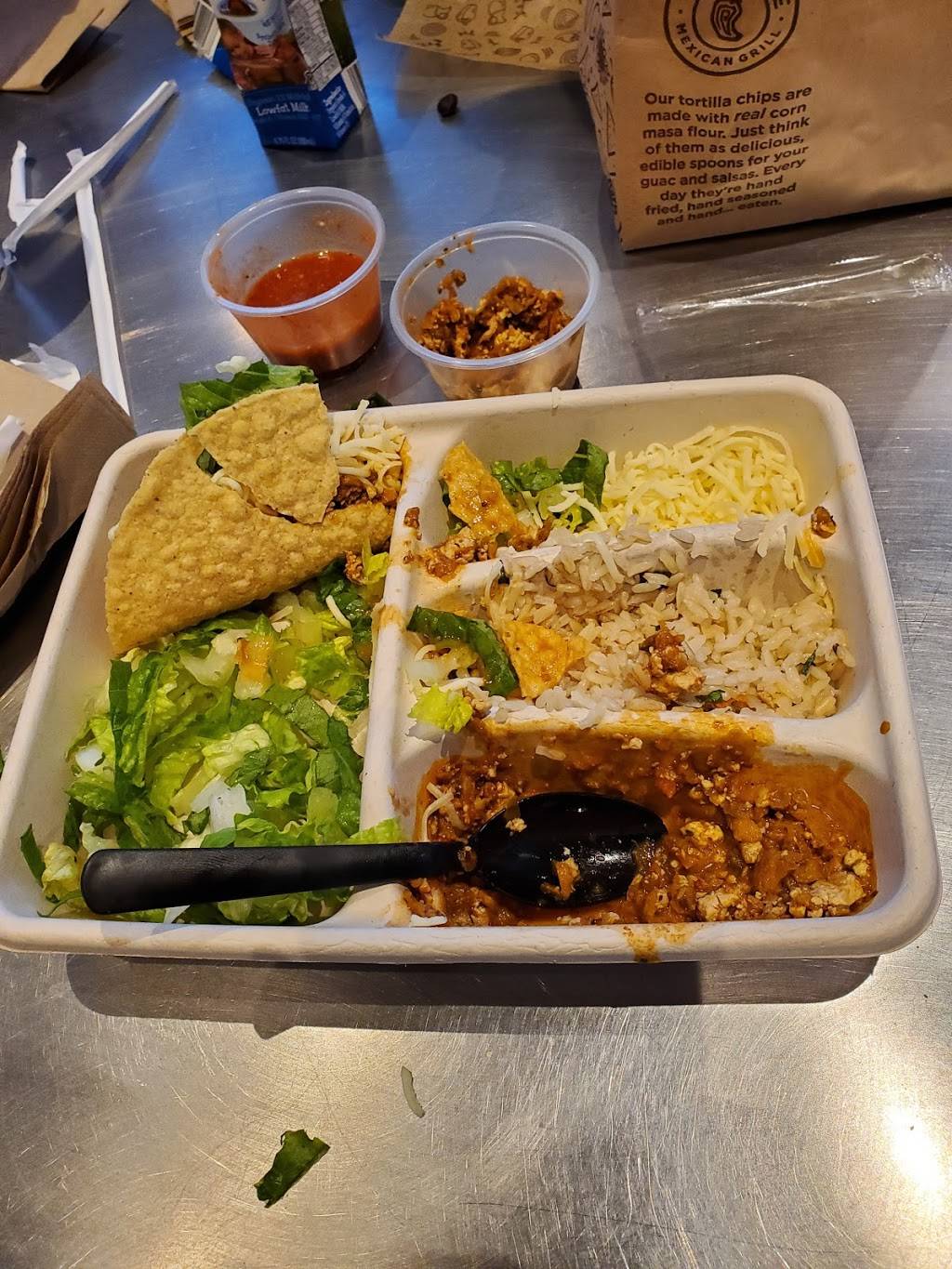 Chipotle Mexican Grill | 10902 E 71st St Suite 10904, Tulsa, OK 74133, USA | Phone: (918) 459-2464