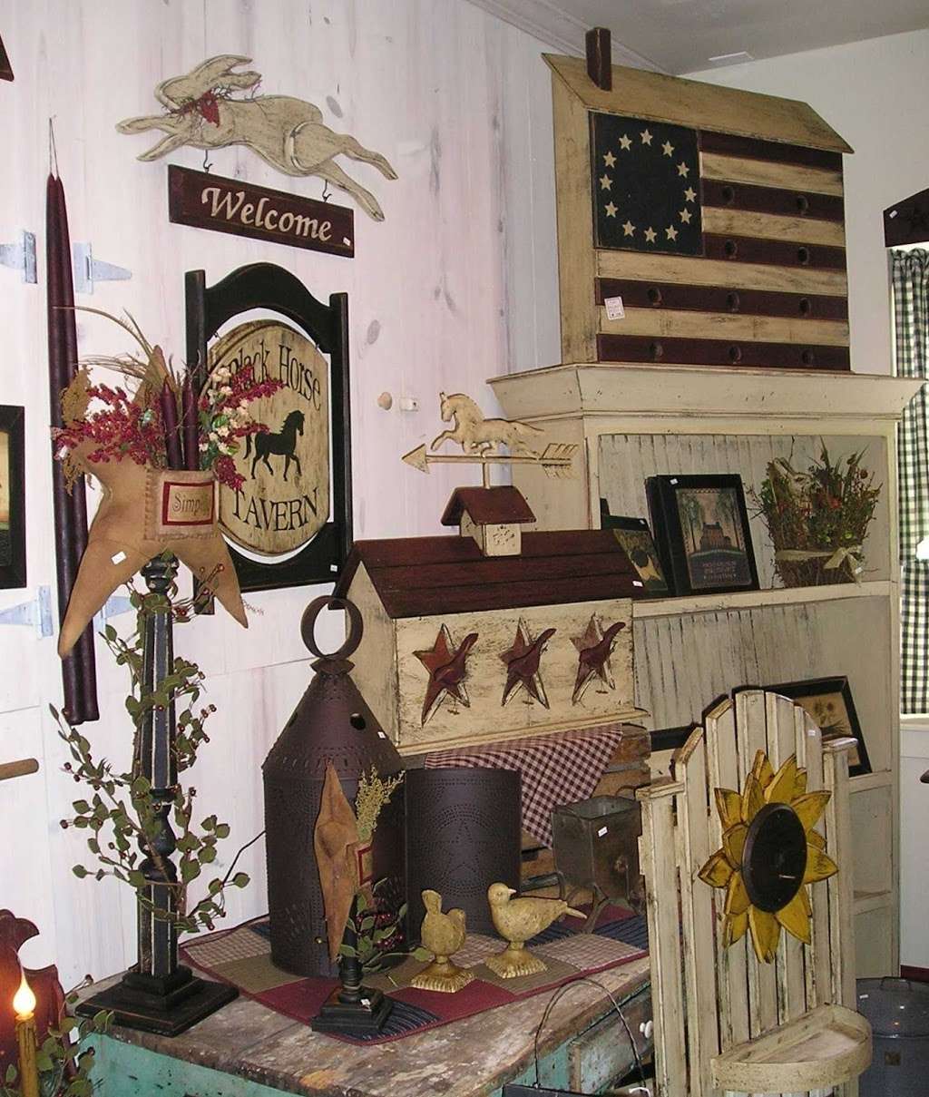 Pondside primitives ( Annie Steen) | 4 Queen Ln, East Fallowfield Township, PA 19320 | Phone: (610) 384-2435