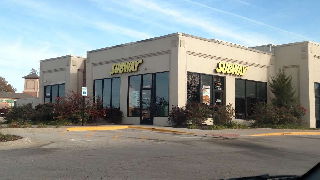 Subway | 13228 W 87th St Pkwy, Lenexa, KS 66215 | Phone: (913) 495-9959