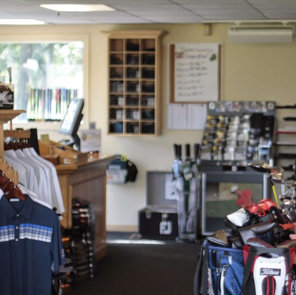 The Pro Shop at Elgin Country Club | 2575 Weld Rd, Elgin, IL 60124 | Phone: (847) 622-4815