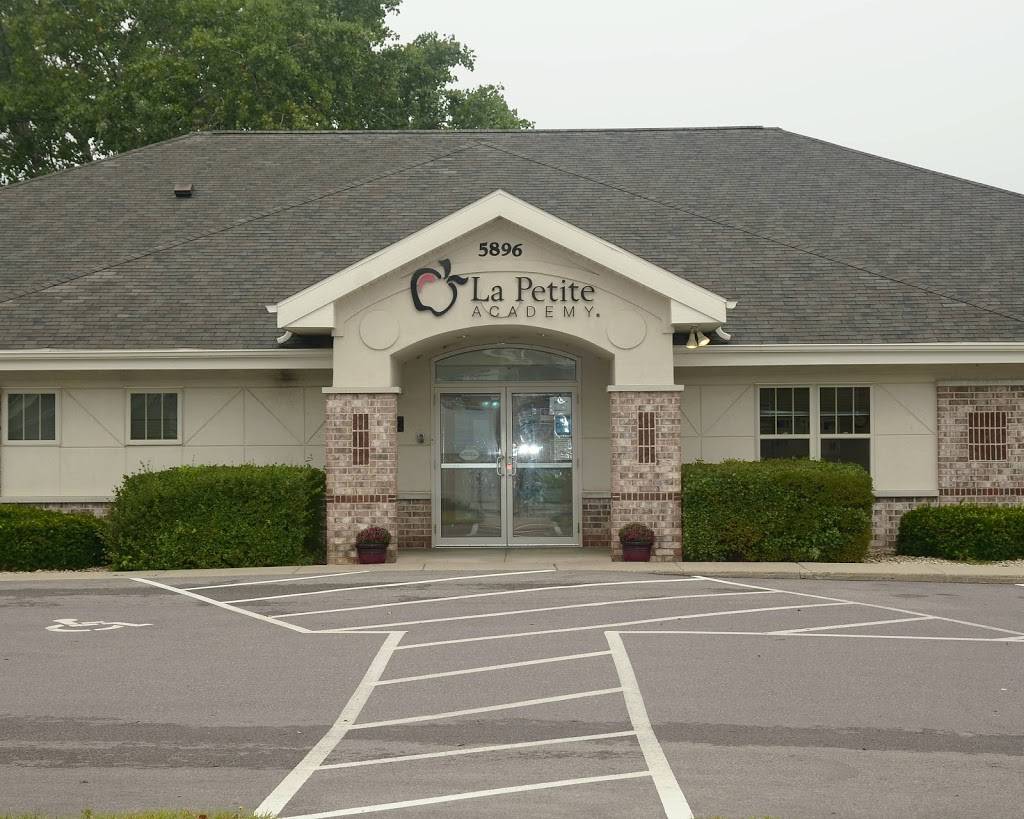 La Petite Academy of Waunakee | 5896 Woodland Dr, Waunakee, WI 53597, USA | Phone: (608) 850-5665