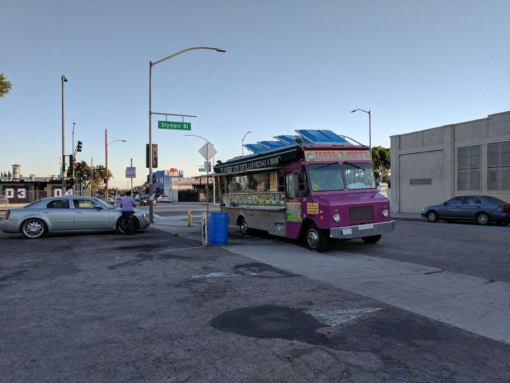 tacos El Korita | &, E Olympic Blvd & S Herbert Ave, Los Angeles, CA 90023, USA