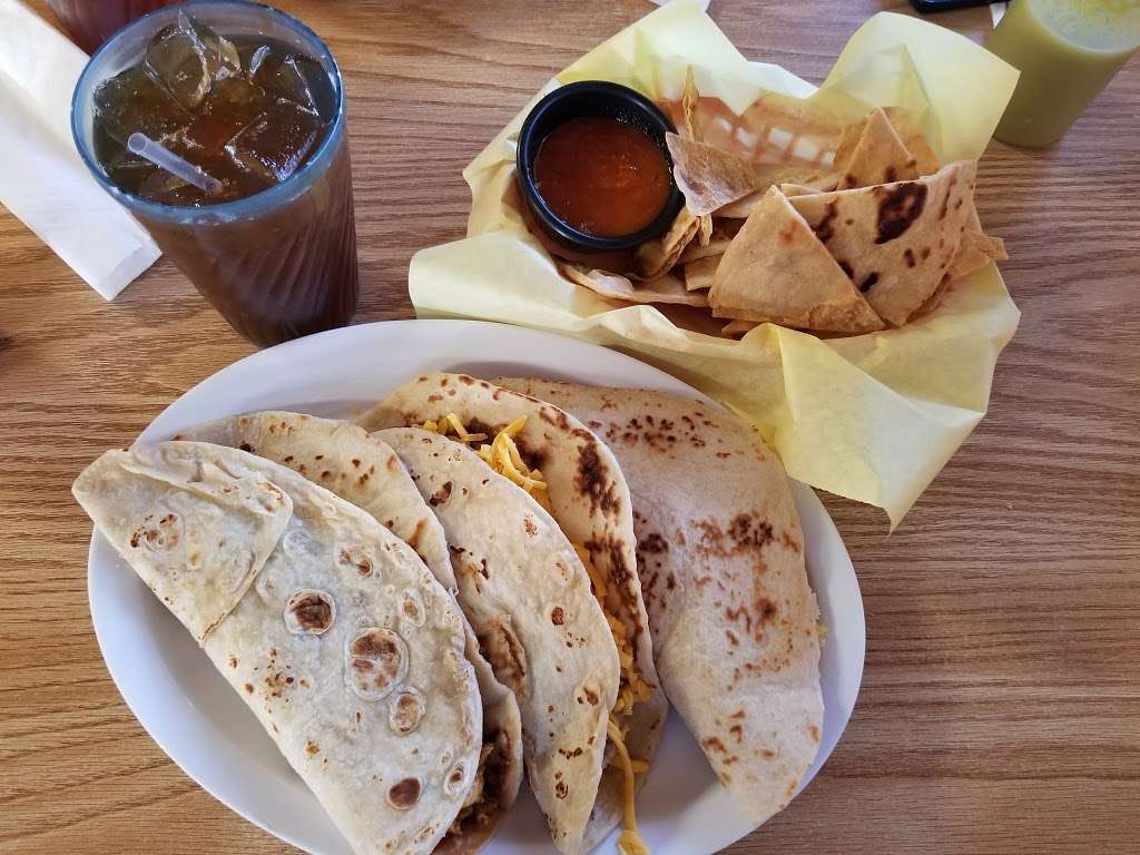 Lupitas Mexican Cafe Bar & Grill | 4950 FM78, San Antonio, TX 78219, USA | Phone: (210) 666-6644