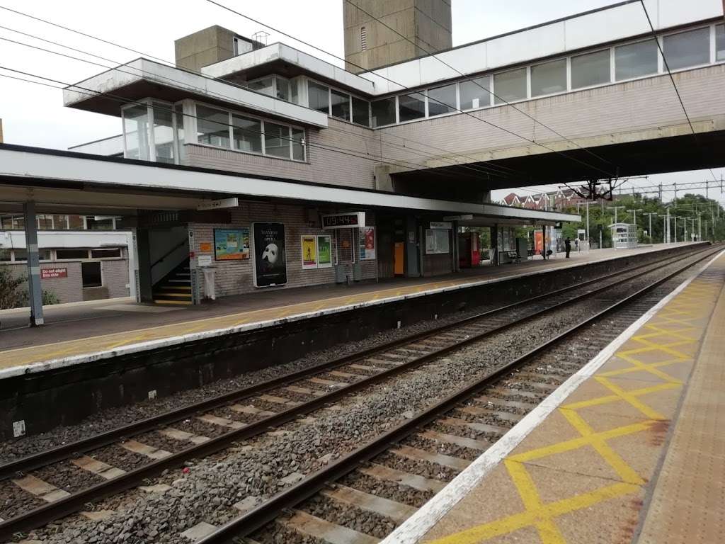 Harlow Town Railway Station | Harlow CM20 2JD, UK