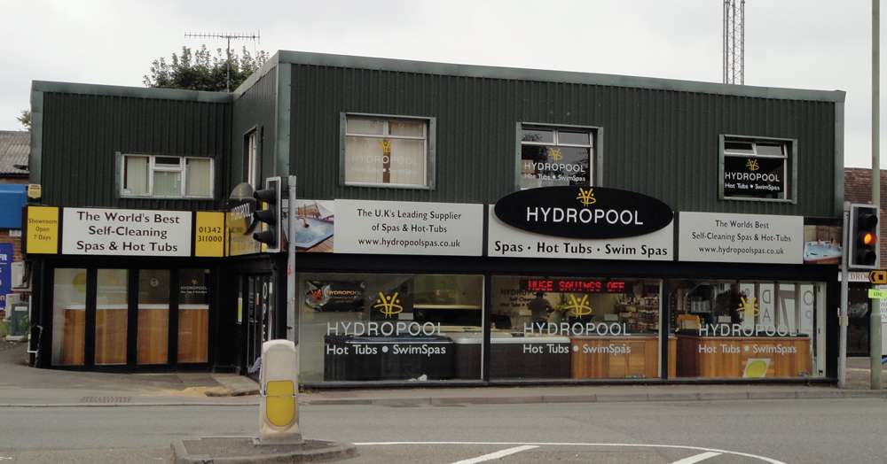 Hydropool UK Hot Tubs & Swim Spas | The Spa Showrooms/London Rd, Felbridge, East Grinstead RH19 2RQ, UK | Phone: 01342 311000