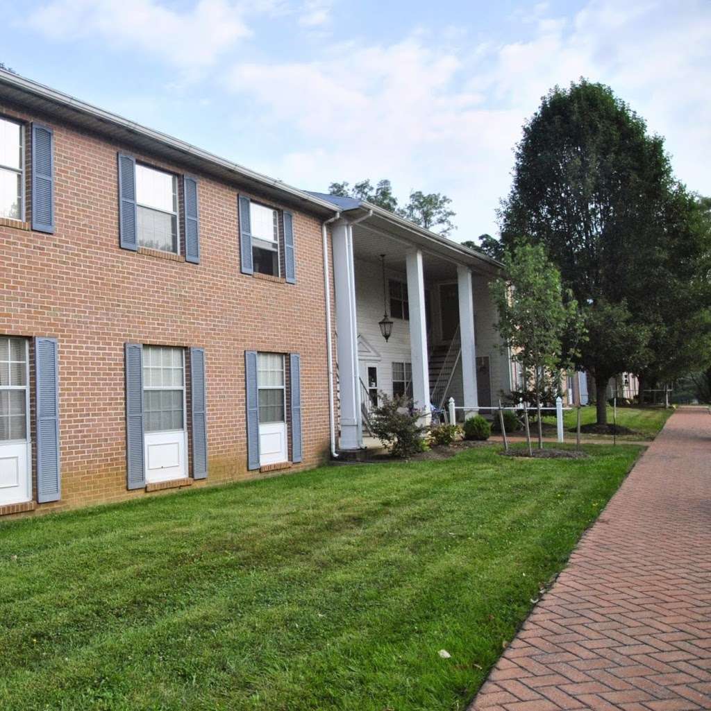 Londontowne and Robinwood Apartments | 900 Queen Annes Ct, Hagerstown, MD 21740, USA | Phone: (301) 791-3735