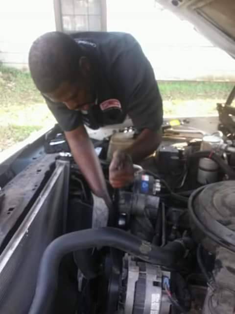 R&W Auto Repairs/Hamilton Service Center | 2375 Ishkooda Rd SW, Birmingham, AL 35211, USA | Phone: (205) 585-8706