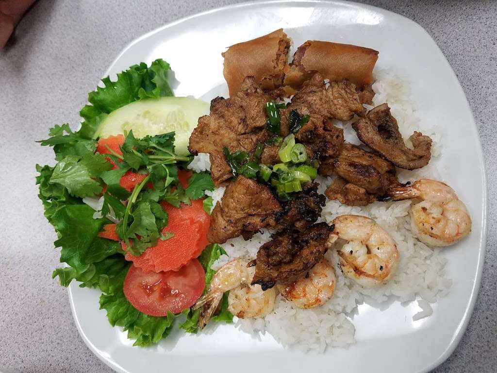 Saigon Noodle House | 27523 Jefferson Ave, Temecula, CA 92590, USA | Phone: (951) 693-1691