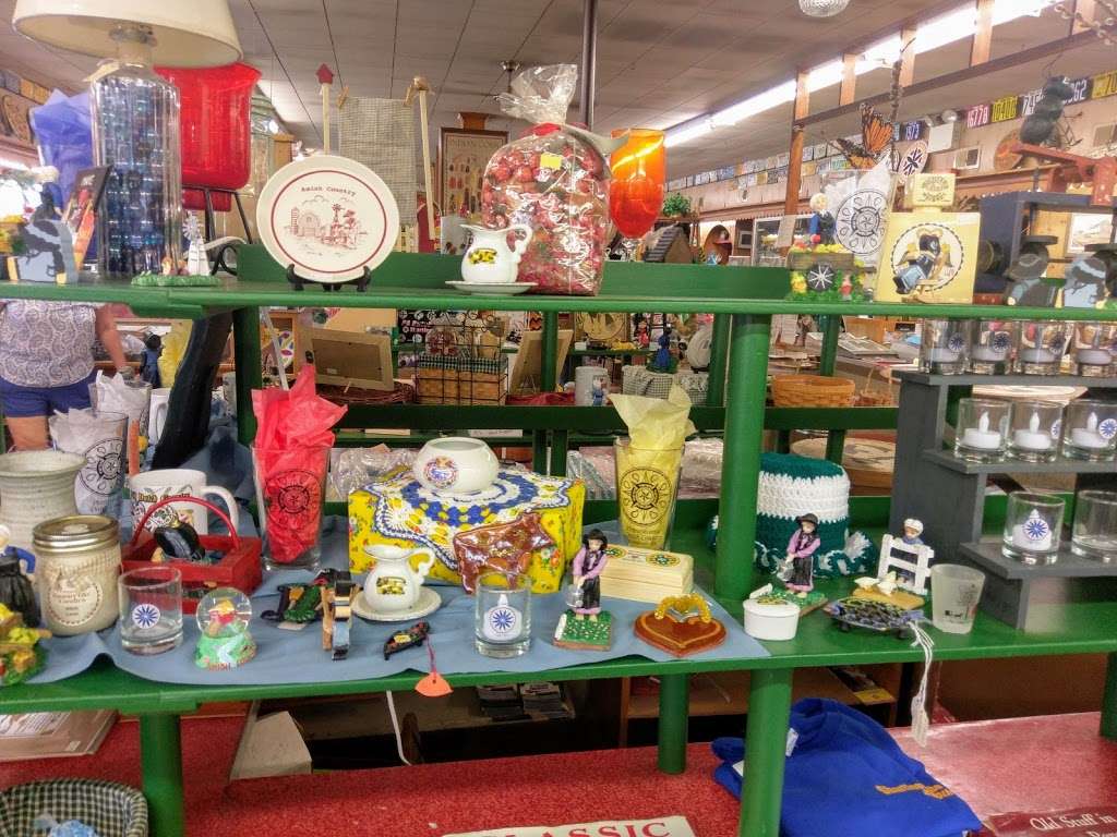 Penna Dutch Gift Haus | 93 Roadside Dr, Shartlesville, PA 19554, USA | Phone: (610) 488-6529