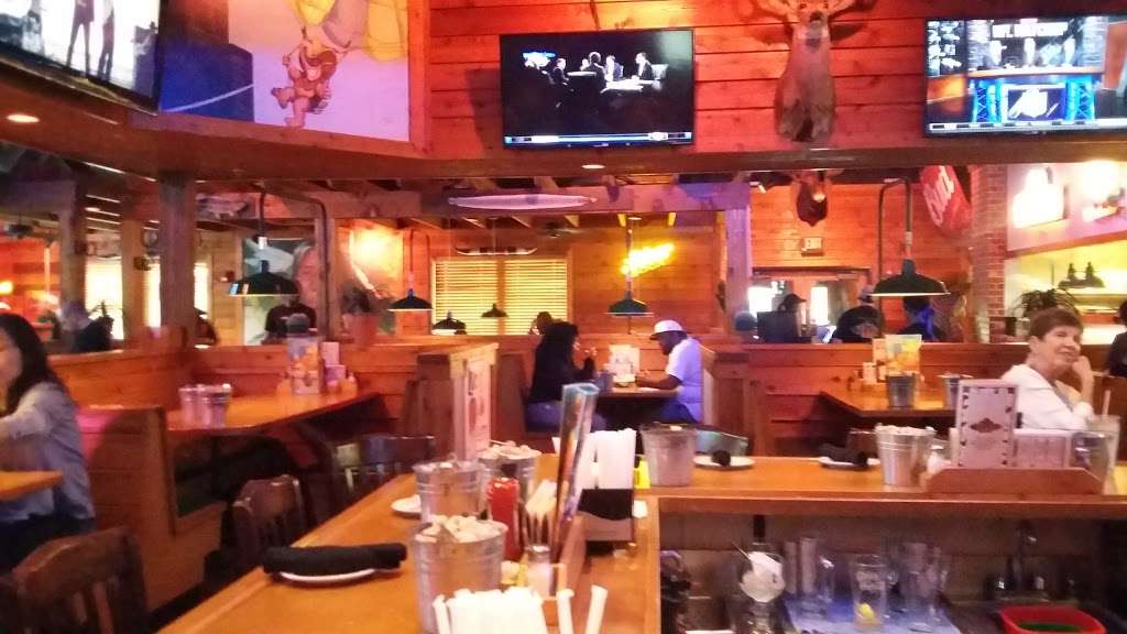 Texas Roadhouse | 2856 Patriots Ln, Naperville, IL 60563 | Phone: (630) 778-0960