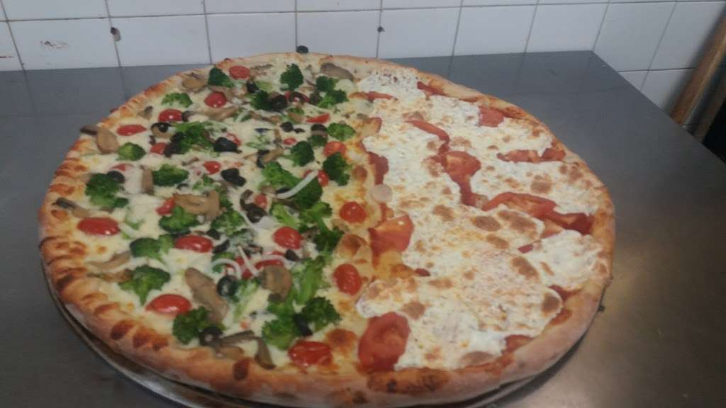 Paradise Pizzeria | 160 N Liberty Dr #9, Stony Point, NY 10980 | Phone: (845) 429-7777