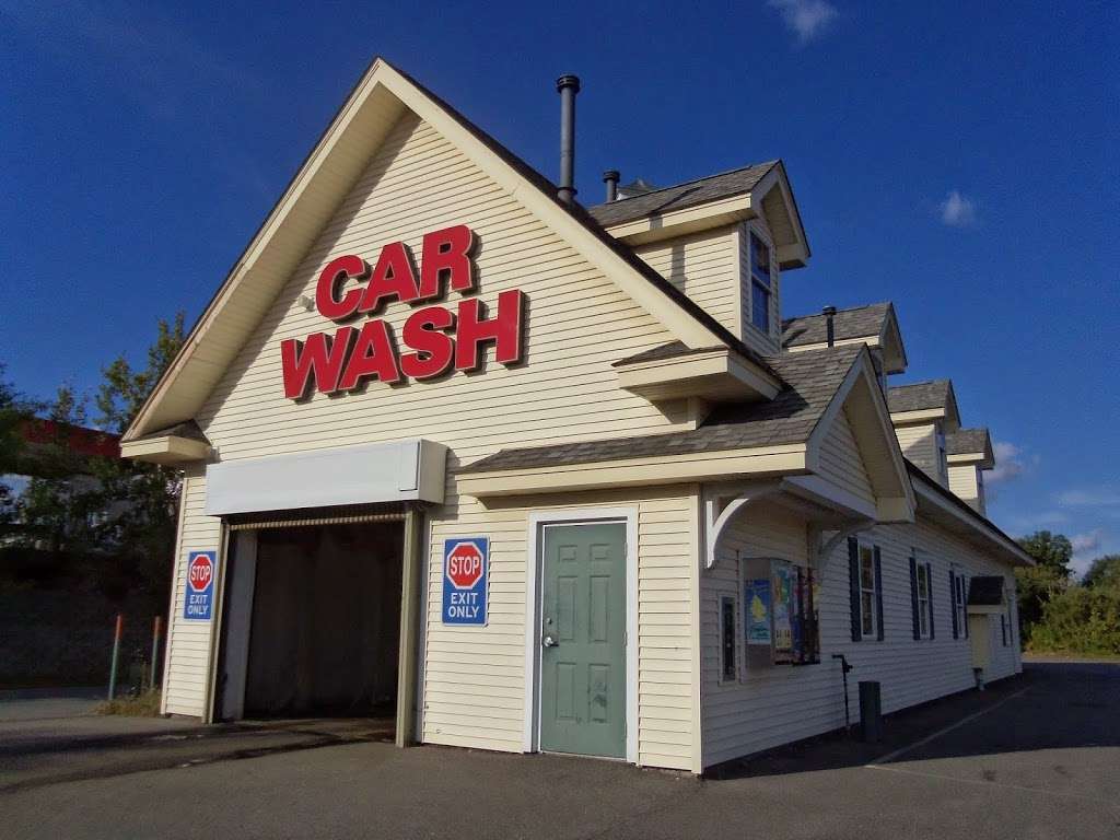 Alans Car Wash and Londonderry Fast Lube | 3 Hampton Dr, Londonderry, NH 03053, USA | Phone: (603) 434-1193