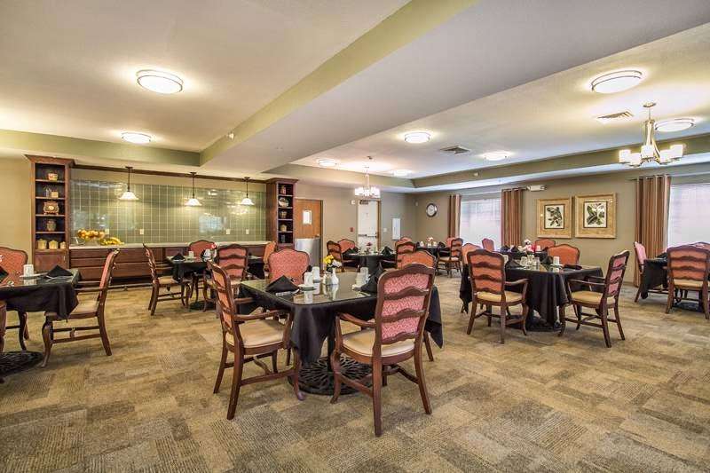 Rose Estates Assisted Living Community | 12700 Antioch Rd, Overland Park, KS 66213, USA | Phone: (913) 825-9600