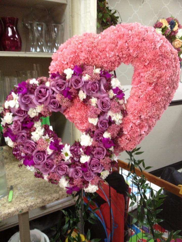 Danielles Rockaway Florist | 436 Beach 129th St, Far Rockaway, NY 11694, USA | Phone: (718) 318-8888