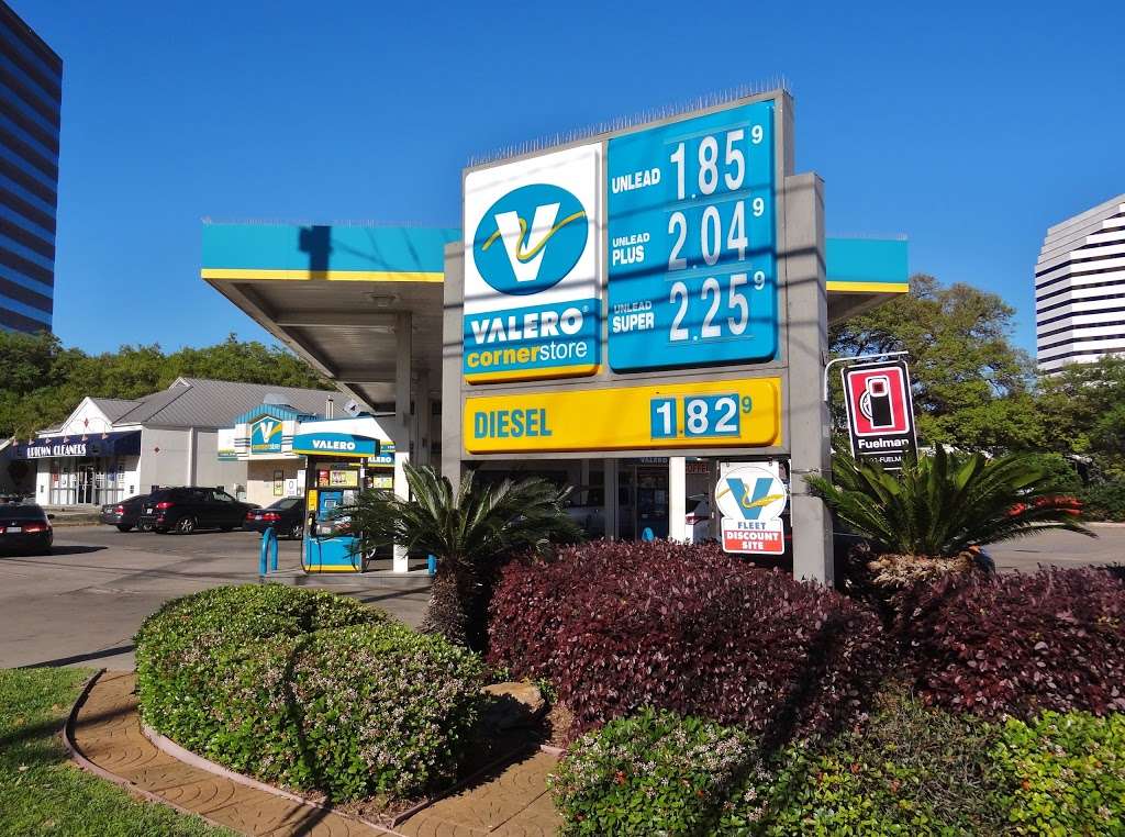 Valero | 5838 Westheimer Rd, Houston, TX 77057, USA | Phone: (713) 785-4891