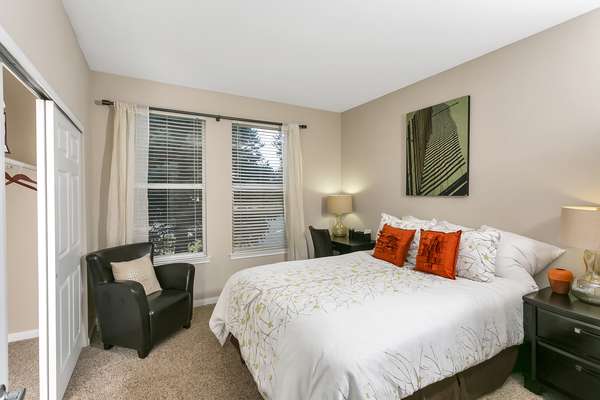 Creekside at Highlands Ranch Apartments | 8857 Creekside Way, Highlands Ranch, CO 80129, USA | Phone: (303) 471-5000