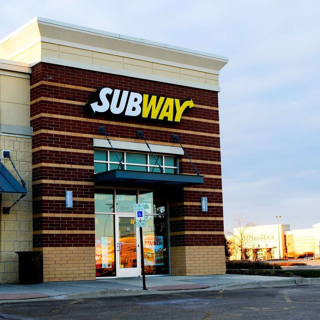 Subway Restaurants | 2634 Sutton Rd, Hoffman Estates, IL 60192 | Phone: (847) 645-0300