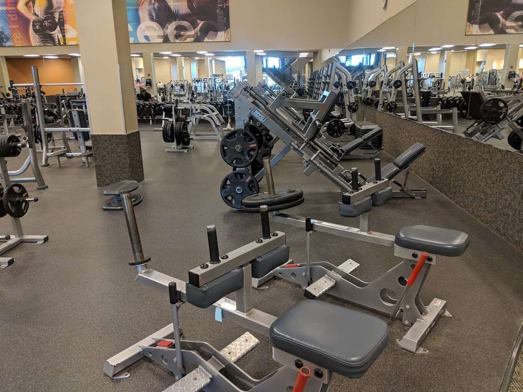 LA Fitness | 20 Providence Hwy, East Walpole, MA 02032, USA | Phone: (508) 505-3020