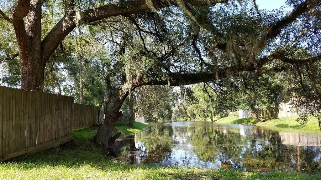 Plantation Oaks Park | 59 Mahogany Ct, Lake Jackson, TX 77566, USA | Phone: (979) 415-2600