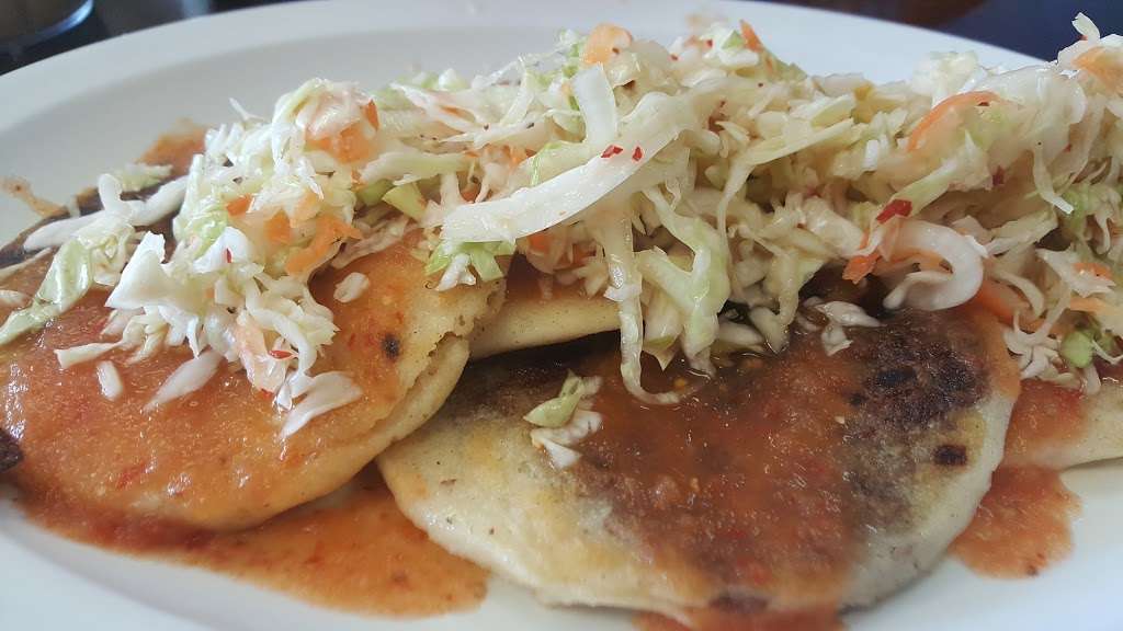 Pupusas Y Antojitos Julia | 13180 Fm 529 Rd, Houston, TX 77041, USA | Phone: (713) 856-5277