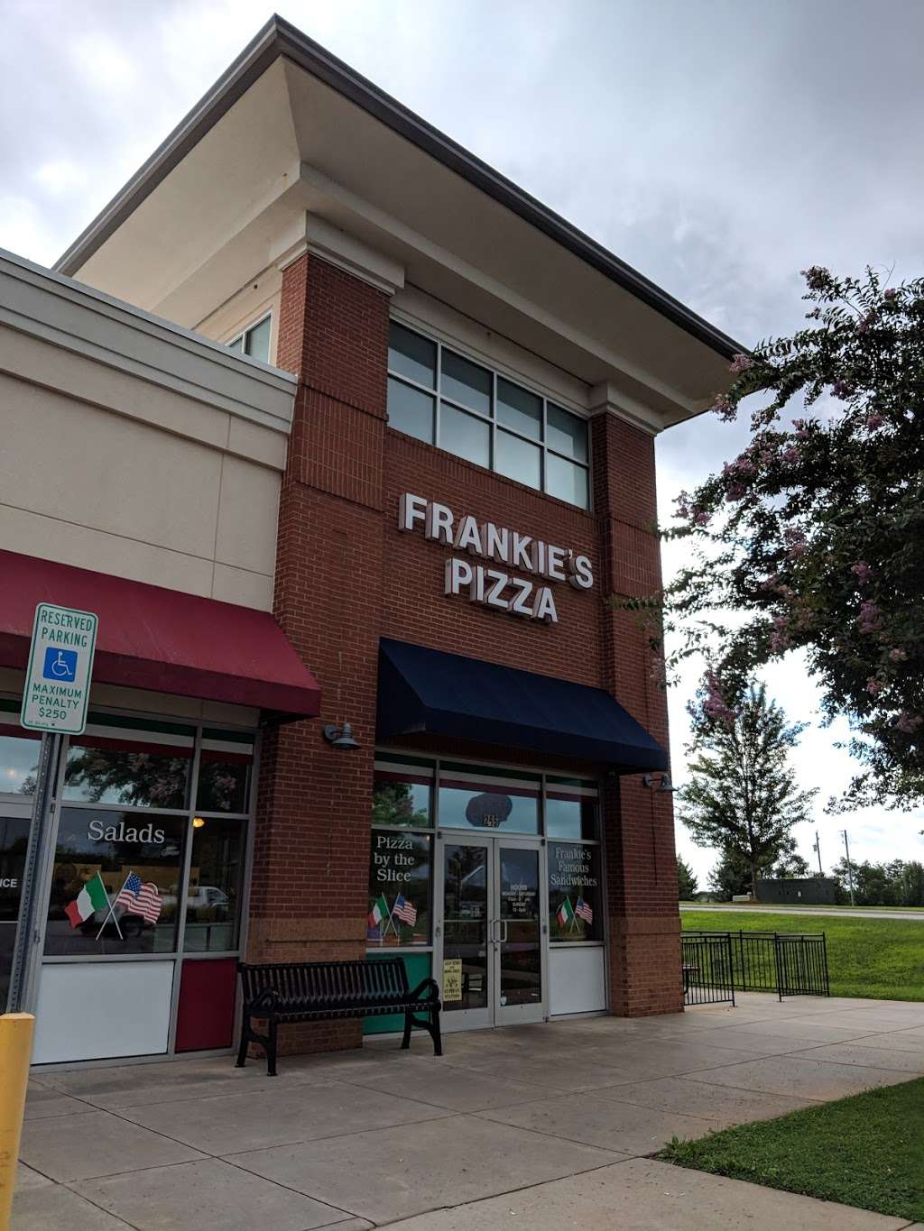 Frankies Pizza | 265 River Bend Dr, Granite Falls, NC 28630, USA | Phone: (828) 313-3173