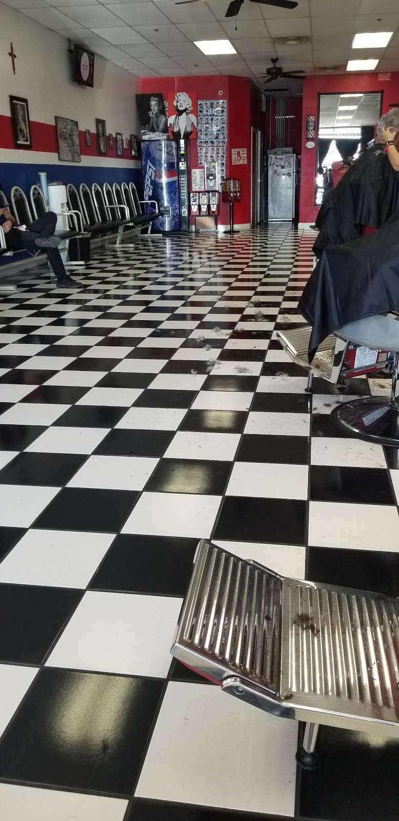 Rigos Barber Shop | 5930 W McDowell Rd #102, Phoenix, AZ 85035, USA | Phone: (623) 873-2290