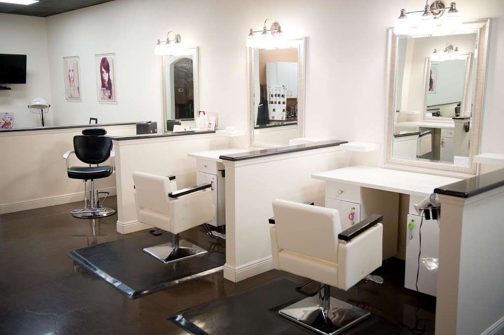 Arbor Park Salon | 5420 Deep Lake Rd, Oviedo, FL 32765, USA | Phone: (407) 637-2694