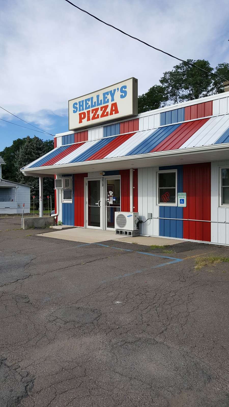 Shelleys American Pie Pizza | 562 Union St, Luzerne, PA 18709 | Phone: (570) 288-6646