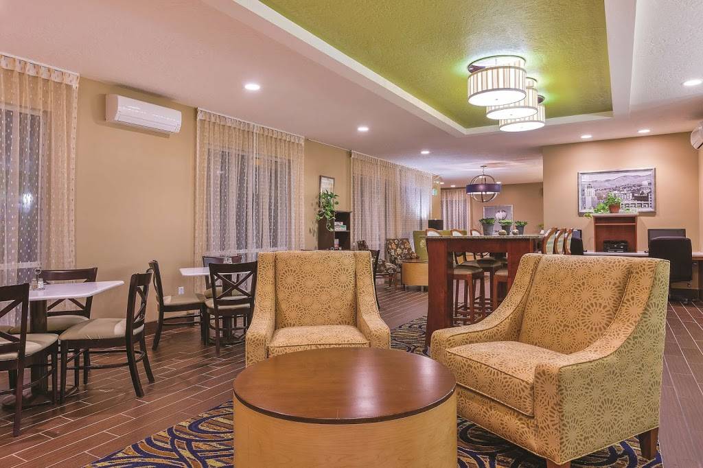La Quinta Inn & Suites by Wyndham Boise Airport | 2613 S Vista Ave, Boise, ID 83705, USA | Phone: (208) 388-0800