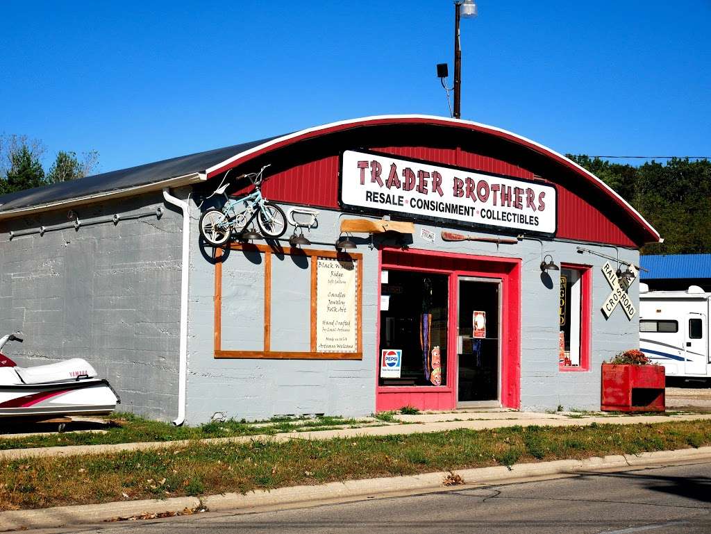 Trader Brothers LLC | 405 N Lake Ave, Twin Lakes, WI 53181, USA | Phone: (262) 448-1550
