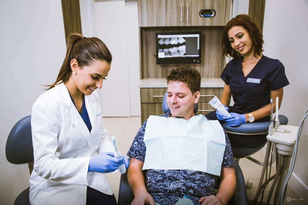 Hialeah Dentist. Paya Dental | 2851 W 68th St #12, Hialeah, FL 33018, USA | Phone: (786) 391-1547