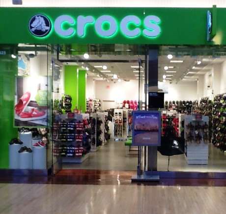 Crocs | 6170 W Grand Ave, Gurnee, IL 60031, USA | Phone: (847) 855-5928