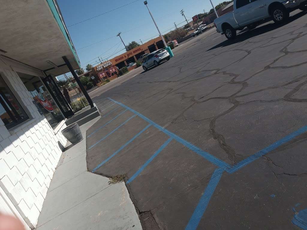 Hertz | 1221 Main St, Barstow, CA 92311, USA | Phone: (760) 256-8331