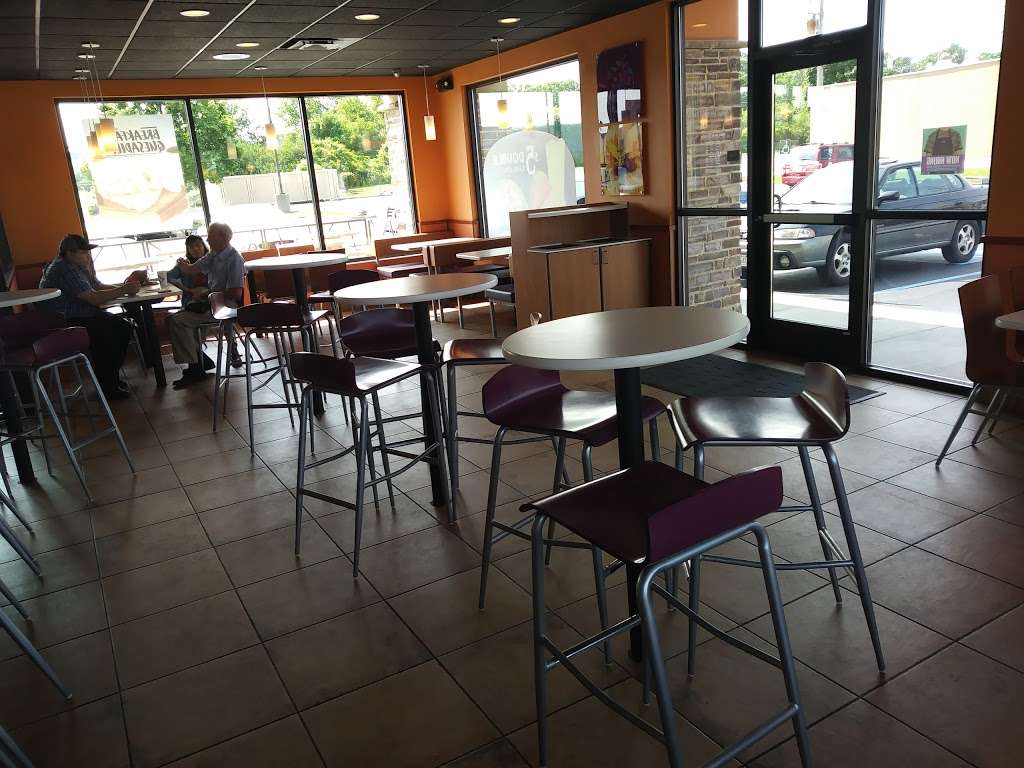 Taco Bell | 3358 Douglas Ave, Racine, WI 53402, USA | Phone: (262) 681-3881