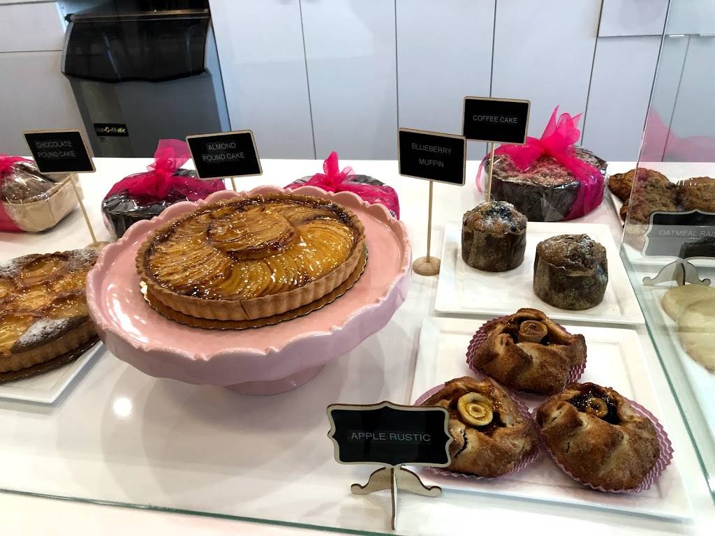 Praline Bakery at The Wharf | 965 7th St SW, Washington, DC 20024, USA | Phone: (202) 559-8377