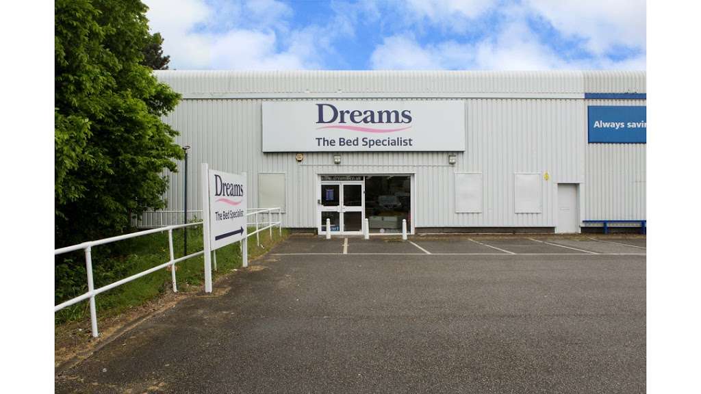 Dreams Harlow | Princes Gate Retail Park, Edinburgh Way, Harlow CM20 2SU, UK | Phone: 01279 437300