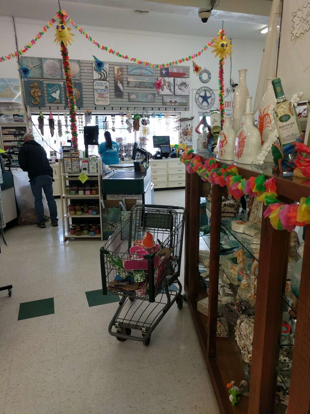 Seven Seas Grocery | 17523 Termini-San Luis Pass Rd, Galveston, TX 77554, USA | Phone: (409) 737-1152