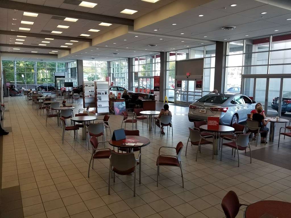 Gateway Toyota | 395 Rte 37 E, Toms River, NJ 08753, USA | Phone: (732) 240-2000