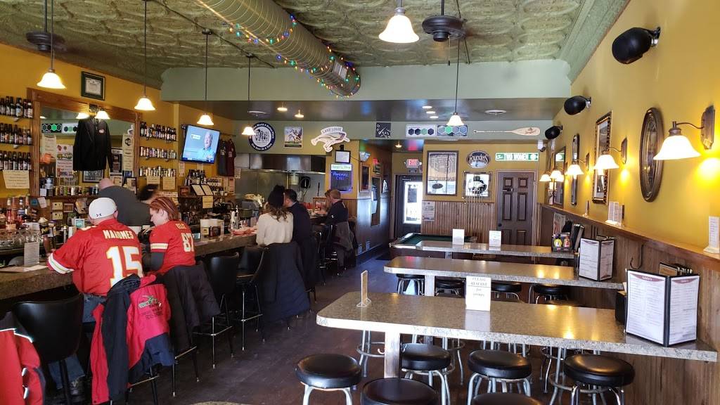 Eddies Alehouse & Eatery | 238 E Main St, Sun Prairie, WI 53590, USA | Phone: (608) 825-1515