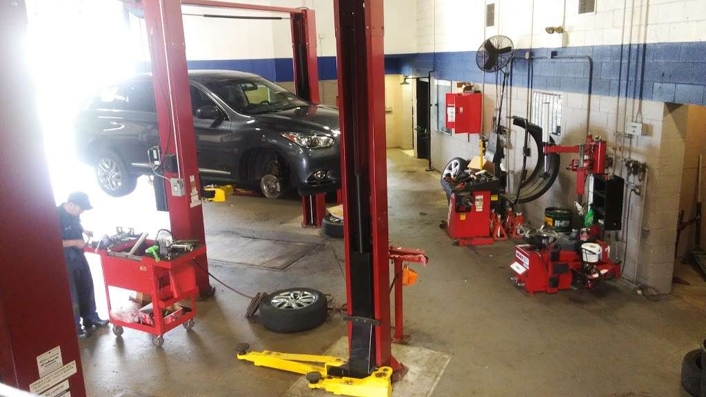 NTB-National Tire & Battery | 871 E Dundee Rd, Palatine, IL 60074, USA | Phone: (847) 776-8540