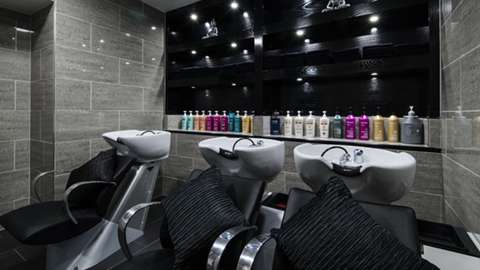 Rush Hair Brentwood | 24 High St, Brentwood CM14 4AB, UK | Phone: 01277 280249