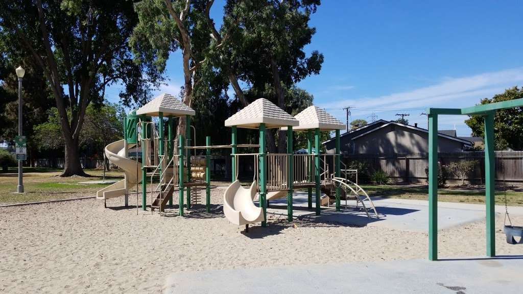 College Estates Park | 808 Stevely Ave, Long Beach, CA 90815 | Phone: (562) 570-1617