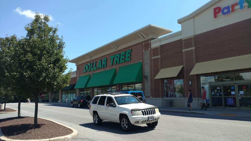 Dollar Tree | 18065 Garland Groh Blvd, Hagerstown, MD 21740 | Phone: (240) 382-6159