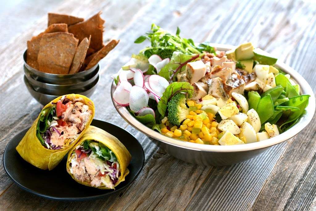 Salata | 6503 Garth Rd #100, Baytown, TX 77521, USA | Phone: (281) 839-7877