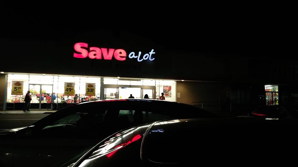 Save A Lot | 161 Bessemer Super Hwy, Midfield, AL 35228, USA | Phone: (205) 929-3755