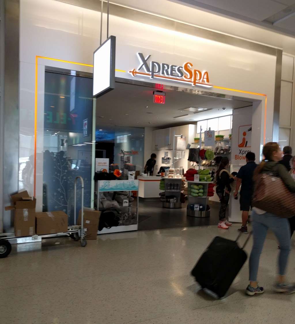 XpresSpa | Near Gate A25 Dallas/Fort Worth Int’l Airport, DFW International Airport (DFW), 3200 Terminal A East Airfield Drive, Dallas, TX 75261, USA | Phone: (972) 973-7348